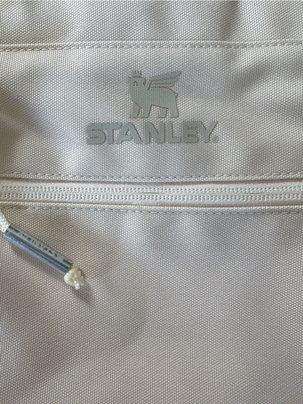 Stanley Pink & Cream The All-Day Julienne Mini Cooler Bag 7L NWT - Picture 6 of 15